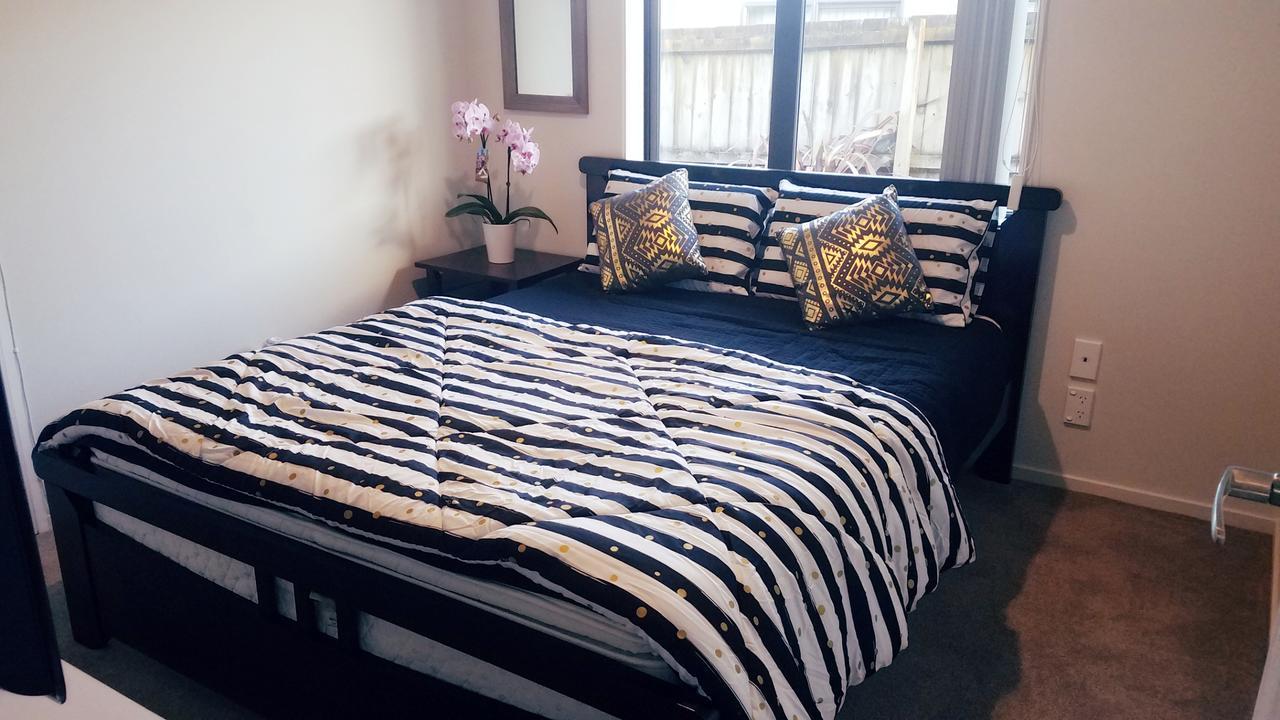 Fullhouse Hotel Оукланд Екстериор снимка